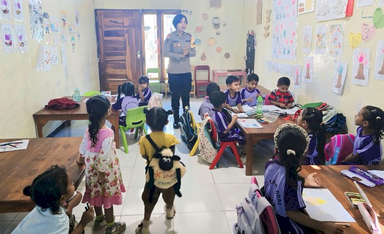 Tulus dari Perbatasan: Ipda Densy dan Suami Bangun Harapan bagi Anak-anak Kurang Mampu di Belu