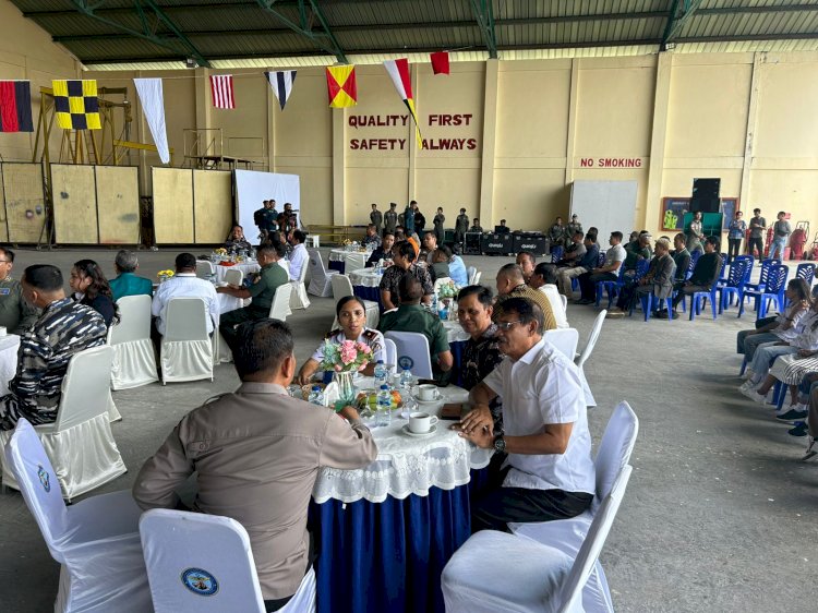 Wujud Sinergitas TNI-Polri, Polres Kupang Hadiri Tasyakuran HUT Ke-69 Penerbangan TNI AL di Lanudal Kupang