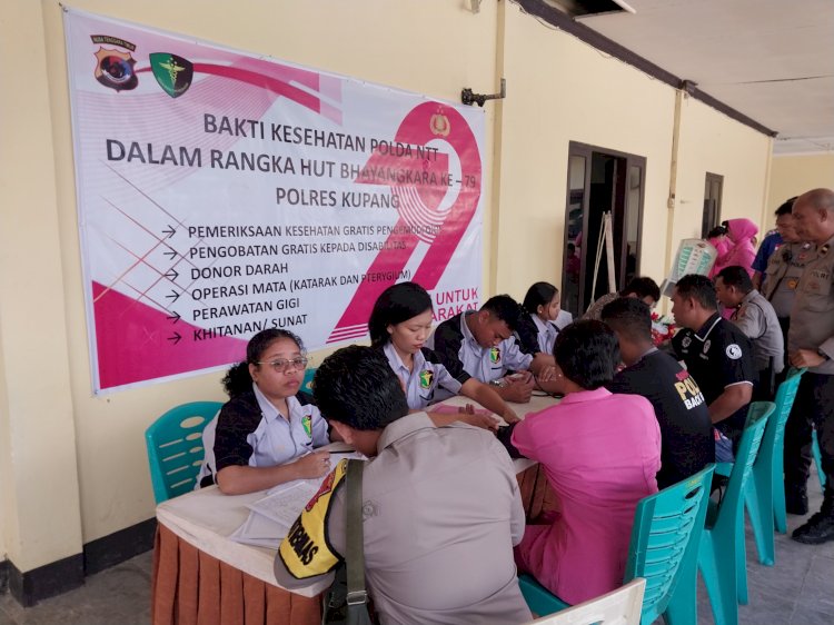 Bakti Kesehatan Sambut Hari Bhayangkara ke-79, Sidokkes Polres Kupang Gandeng PMI NTT Gelar Donor Darah Personil Gabungan TNI-Polri dan Pol PP