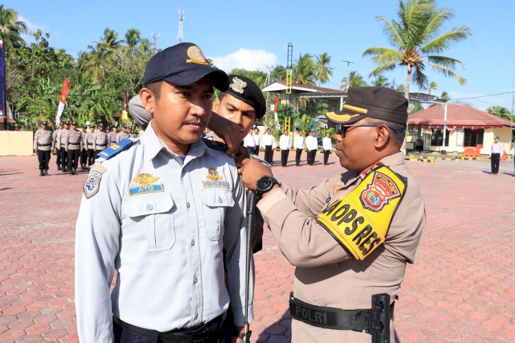 Kapolres Kupang Pimpin Apel Gelar Pasukan Operasi Patuh Turangga 2025, Soroti Rendahnya Kesadaran Keselamatan Pengguna Jalan