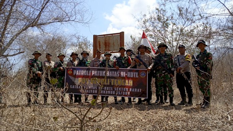 Patroli Gabungan TNI-POLRI Amankan Tapal Batas RI-RDTL di Kecamatan Amfoang Timur
