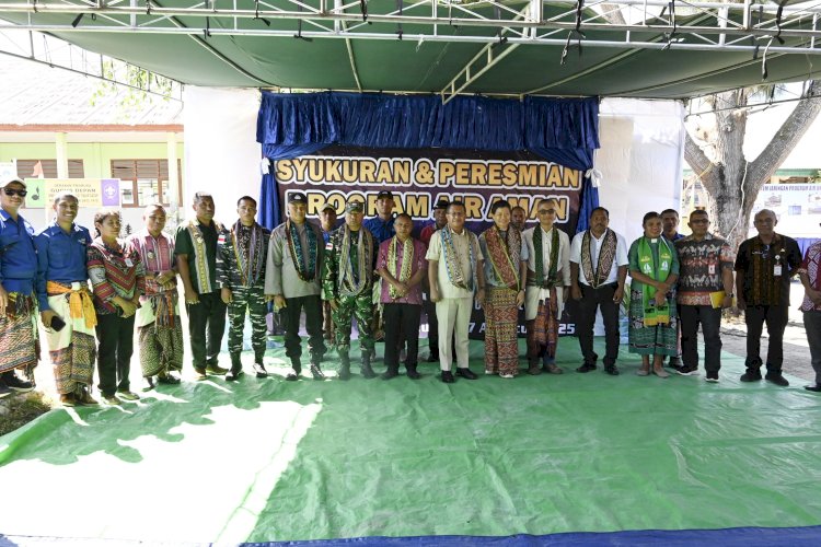 Bupati Kupang Resmikan Program Air Aman di Desa Pakubaun
