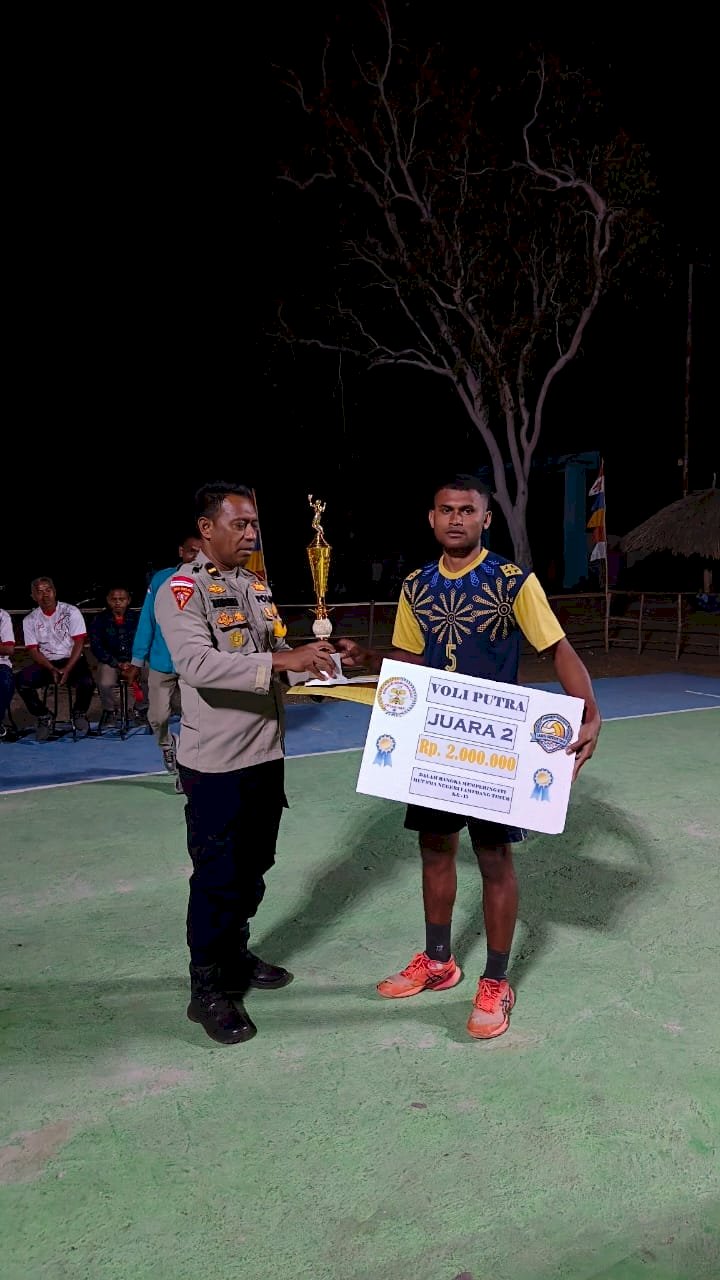 Tim Polsek Amfoang Timur Tampil Gemilang, Raih Juara 2 Turnamen Voli Cup IV