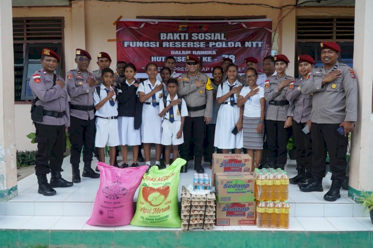 Peringati HUT ke-78, Reskrim Polres Kupang Gelar Bansos di Panti Asuhan YAPI Noelbaki