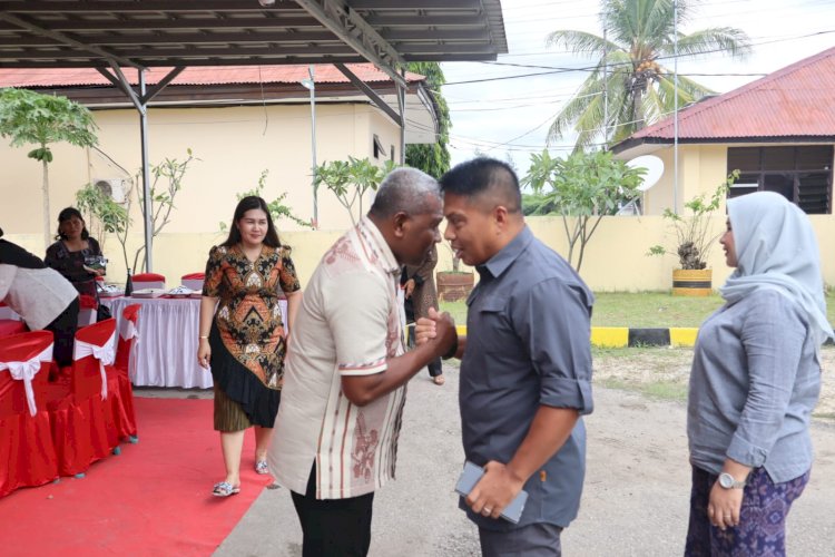 Kapolres Kupang Gelar Open House Natal 2025 Bersama Personel Polres, Rangkul Warga dalam Kasih dan Kebersamaan