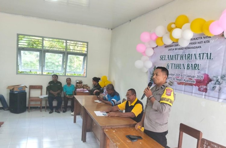 Bhabinkamtibmas Polsek Amarasi Timur Kunjungi SDN KuanNeke, Bahas Keamanan Sekolah dan Kamtibmas Jelang Nataru