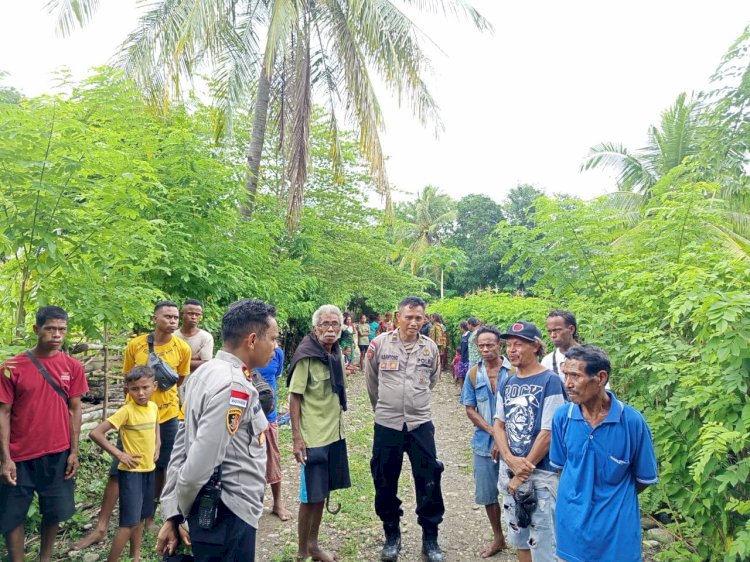 Polsek Fatuleu Lakukan Olah TKP Kasus Penganiayaan di Desa Sillu, Bhabinkamtibmas Sampaikan Himbauan Kamtibmas