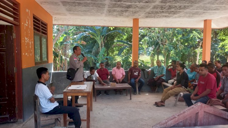 Dorong Akses Keadilan, Polsek Amarasi Timur Dampingi Pembentukan Posbakum di Desa Pakubaun