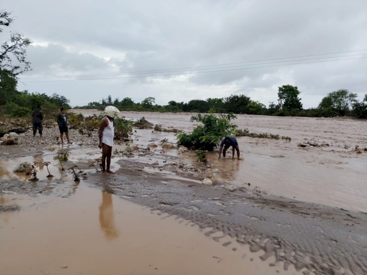 Curah Hujan Meningkat, Kapolres Kupang Perintahkan Jajaran Siaga Pantau Titik Rawan Banjir dan Longsor
