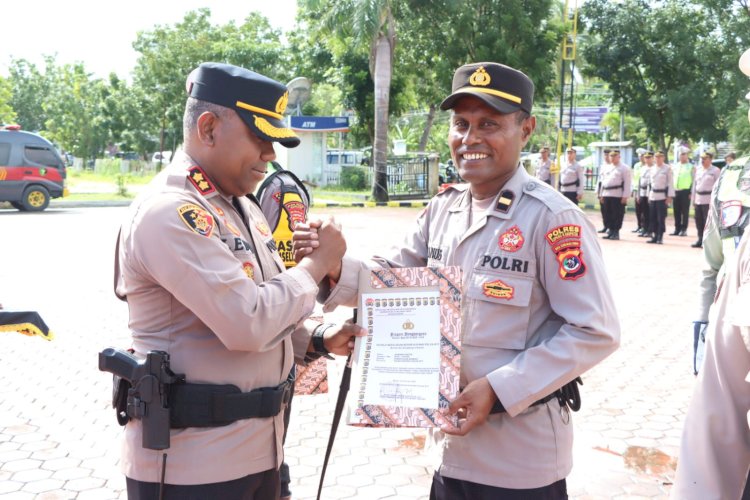 Selamatkan Warga Pingsan hingga Evakuasi Korban Longsor, Anggota Polres Kupang Dapat Apresiasi dari Kapolres Kupang