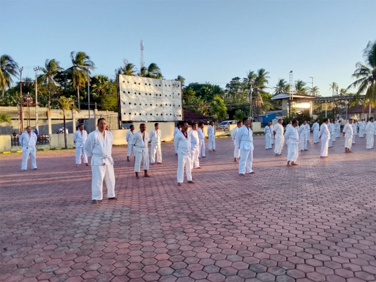 Ujian Kenaikan Pangkat digelar, 51 Personil Polres Kupang Ikuti Test Beladiri