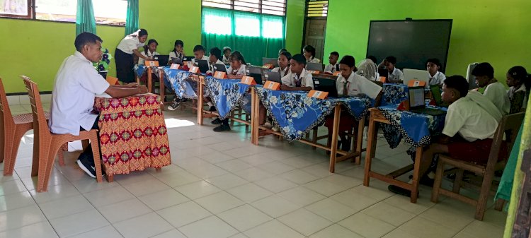 Pastikan Ujian Lancar, Polsek Amfoang Utara Kawal Pelaksanaan UAS Tingkat SD