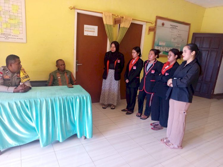 Bhabinkamtibmas Ajak Mahasiswa KKN Kampanyekan Kesehatan kepada Masyarakat di Penfui Timur