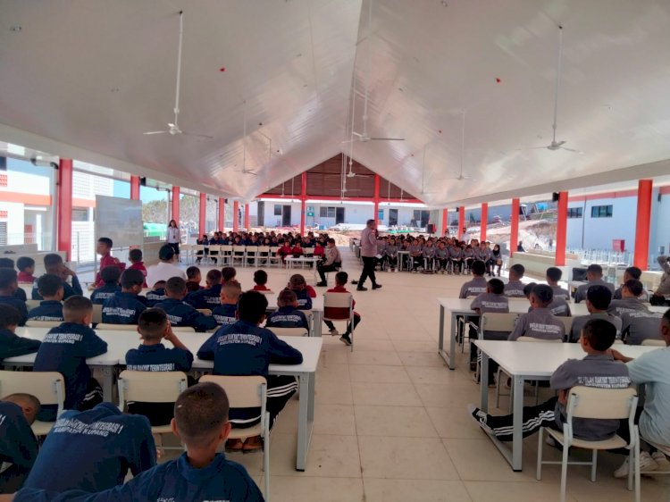 Polres Kupang Perkuat Karakter Generasi Muda Lewat Pembekalan di Sekolah Rakyat