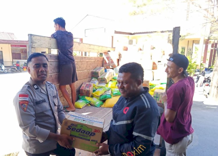 Warga Sulamu Tak Tinggal Diam, Warga dan Polisi Galang Bantuan untuk Korban Bencana Flores