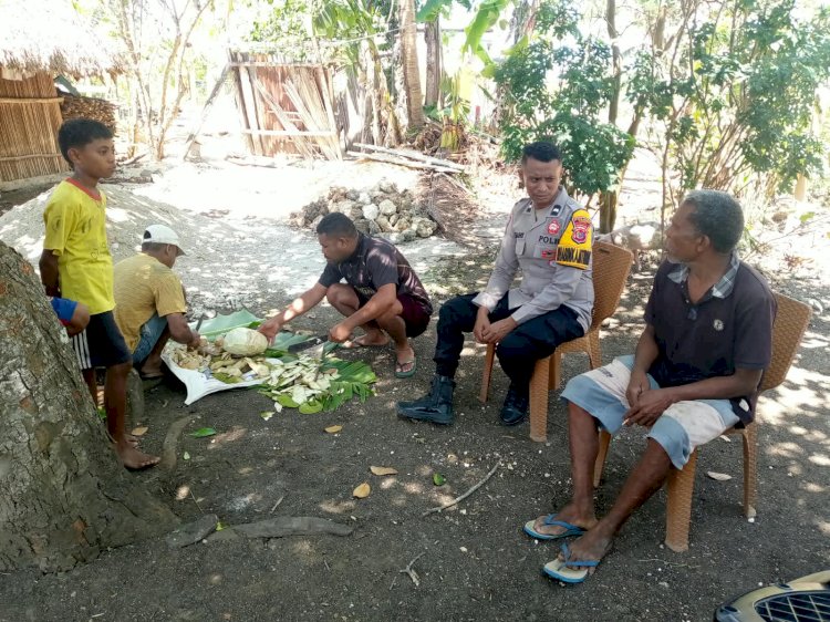 Bhabinkamtibmas Polsek Kupang Timur Imbau Warga Vaksinasi Ternak Anjing, Cegah Penyebaran Rabies
