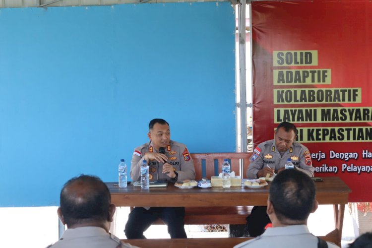 Pimpin Anev Bulanan Bhabinkamtibmas, Kapolres Kupang Tekankan Prinsip “Cegah Sebelum Terjadi, Hadir Sebelum Dibutuhkan”