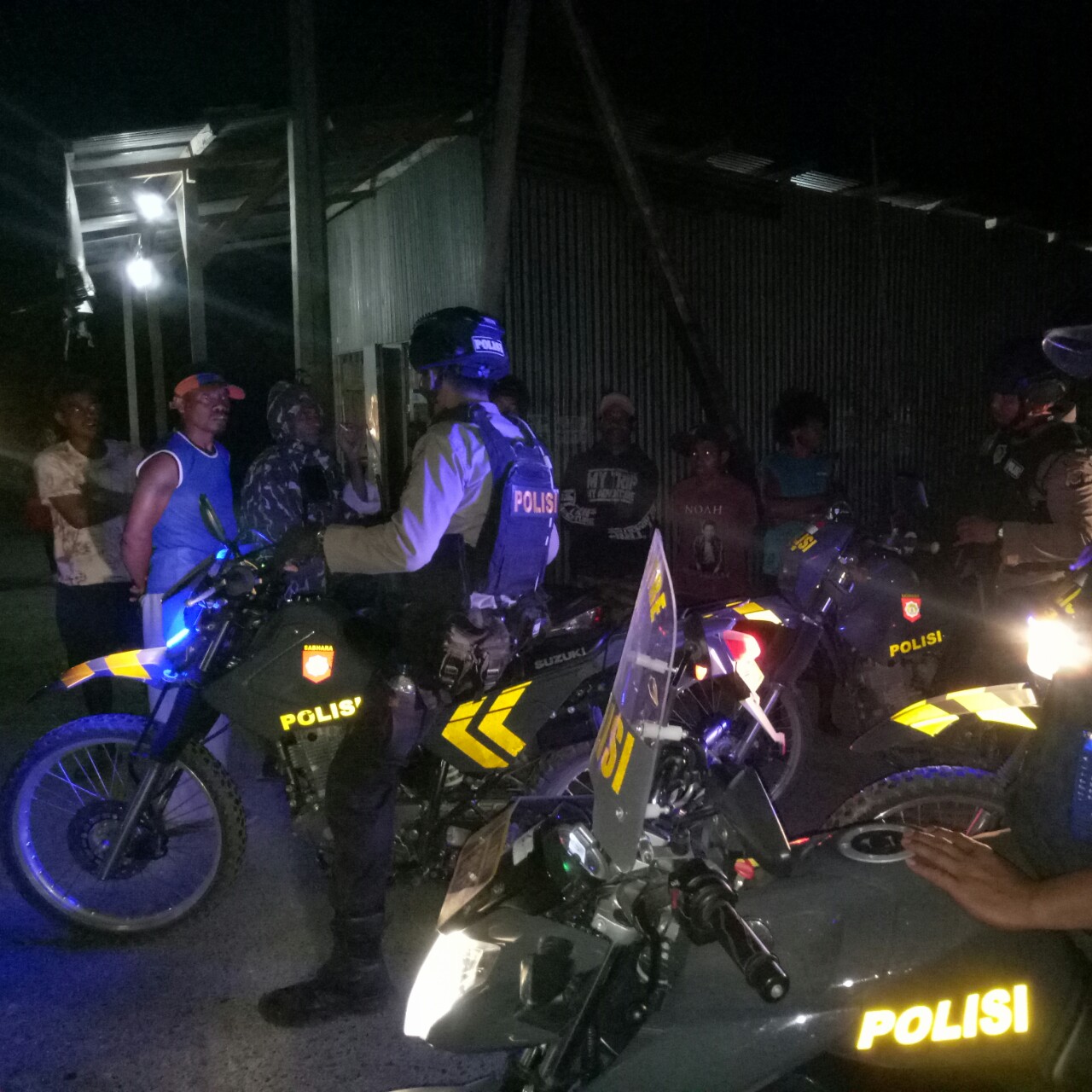 Patroli sabhara polres kupang,gelar patroli dialogis pastikan keamanan malam tahun baru 2020