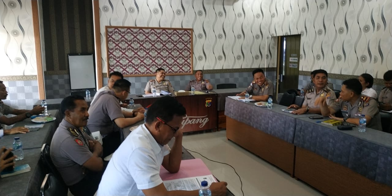 Anev bidang pembinaan dan operasional polda Ntt