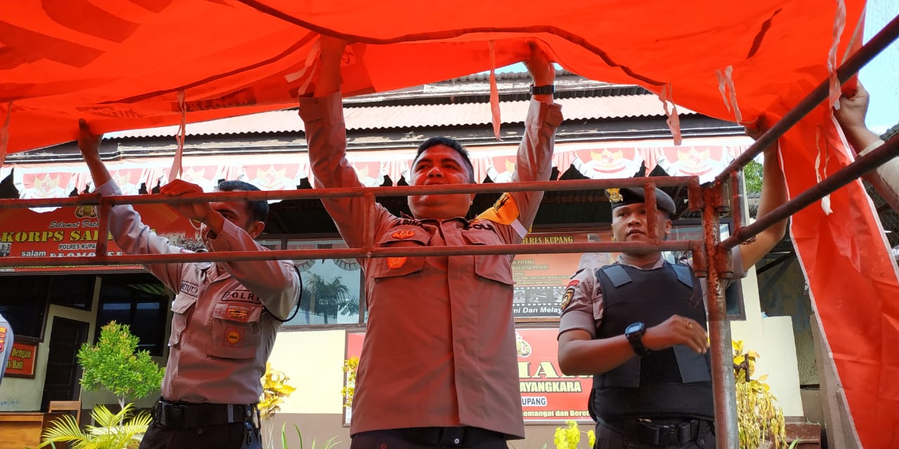 Jaga kebugaran, Jam 10.00 wita Kapolres Kupang lakukan  olah raga