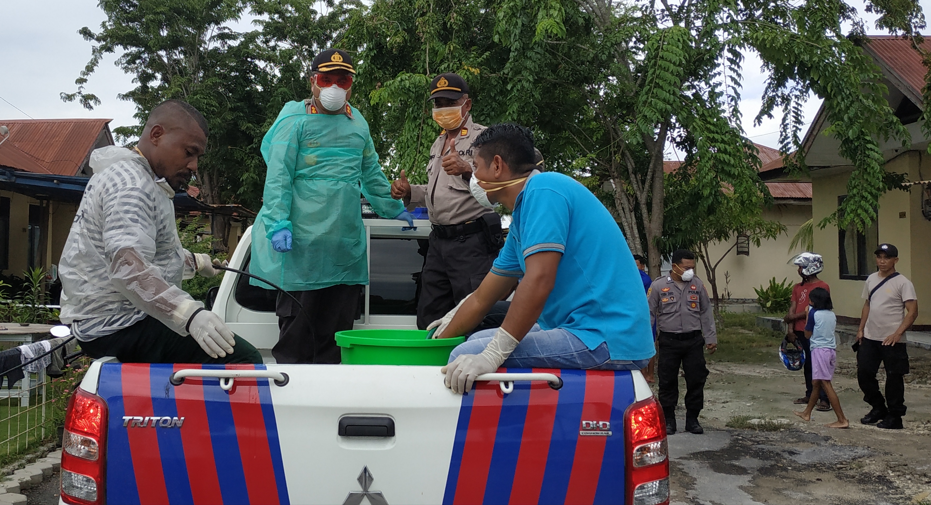 Antisipasi Covid-19 Polres Kupang disemprot cairan disinfektan